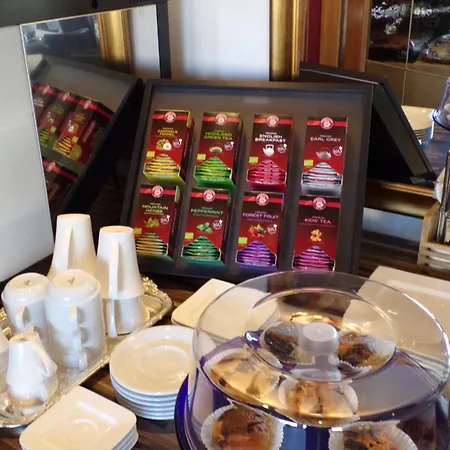 Gaestehaus Residenz Lapeiner Guest house Portschach am Woerthersee