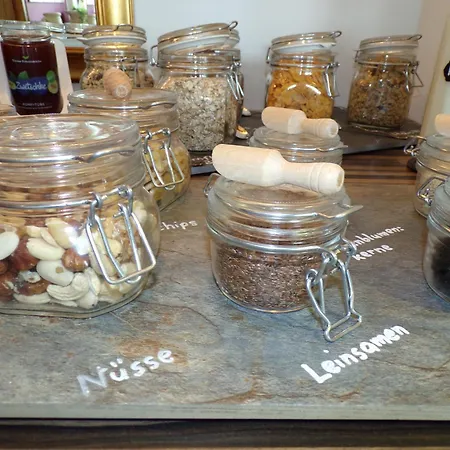 Gaestehaus Residenz Lapeiner 4* Portschach am Woerthersee