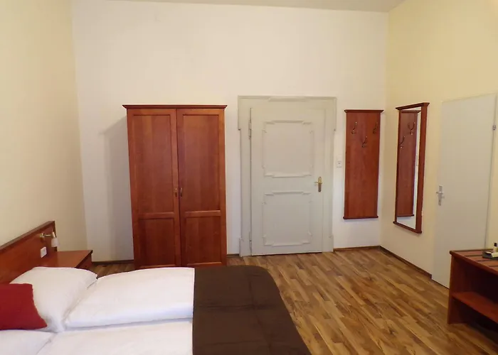 Guest house Gaestehaus Residenz Lapeiner Portschach am Woerthersee