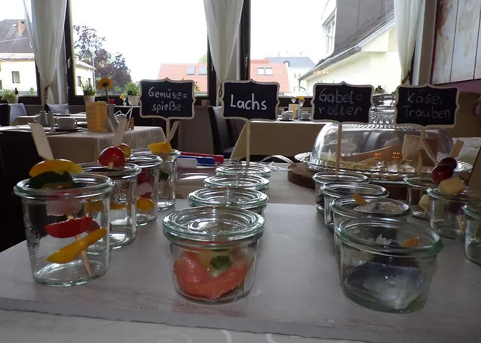 Gaestehaus Residenz Lapeiner Guest house Portschach am Woerthersee