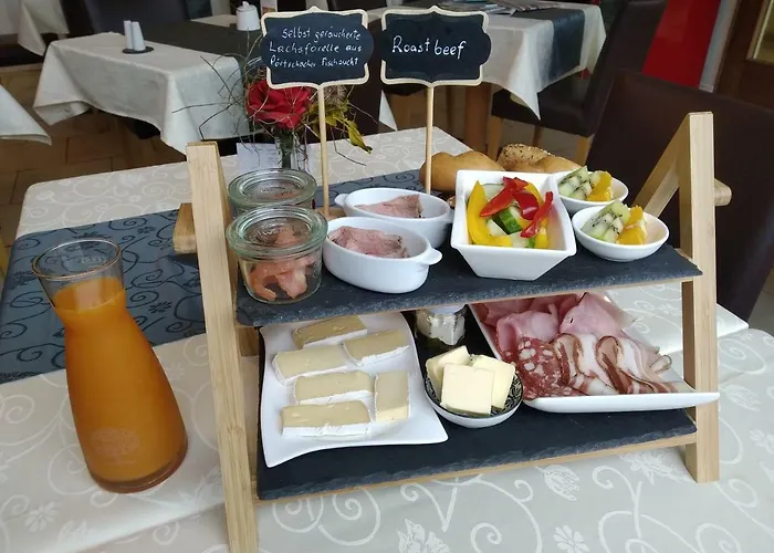 Gaestehaus Residenz Lapeiner Portschach am Woerthersee